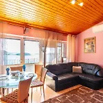 Daire 2 Bedroom Gorgeous In Prižba